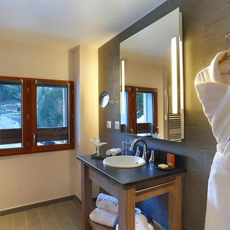 Chalet-hôtel La Mainaz Restaurant&resort Hotel 4*